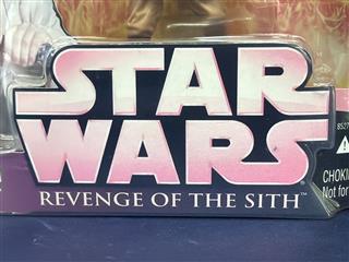 STAR WARS REVENGE OF THE SITH OBI WAN KENOBI SLASHING ATTACK HASBRO ACTION FIGUR